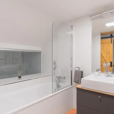 Days - Loft - Parking - 4 Min Wenceslas Sq Апартаменты *