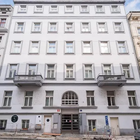 Days - Loft - Parking - 4 Min Wenceslas Sq Апартаменты Прага