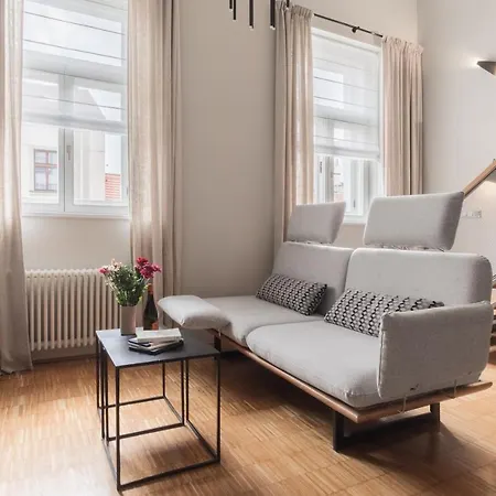 Days - Loft With Garage And Workspace Right Next To Wenceslas Square Praga